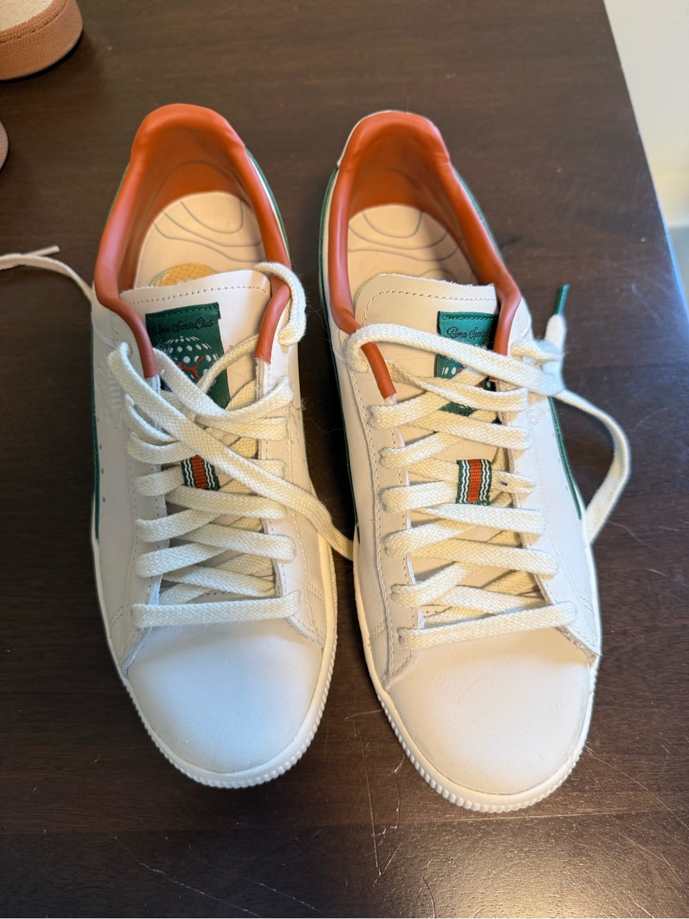 Puma “Clyde” men’s size 8. Like New! Killer shoes.